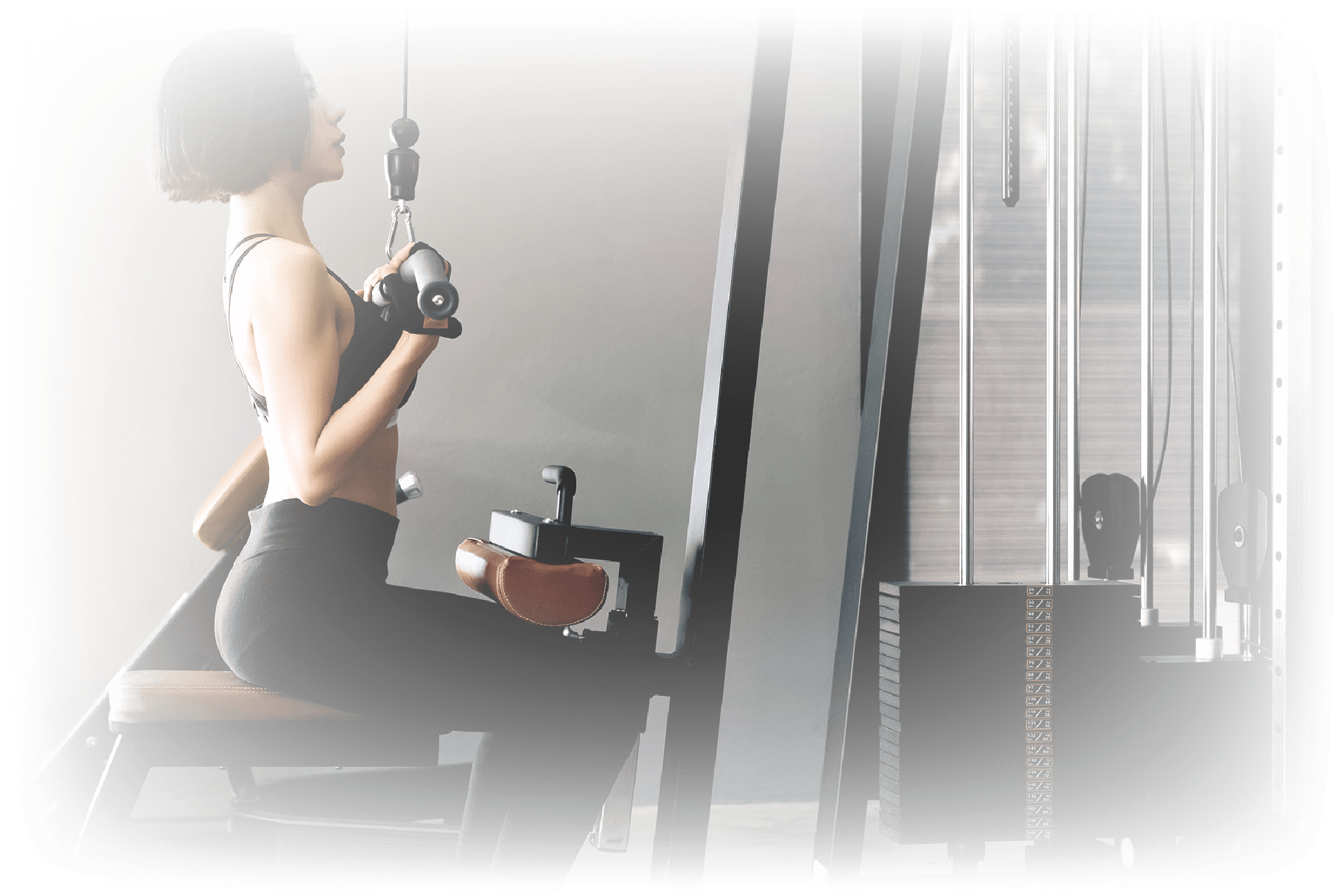 トレーニングしている女性